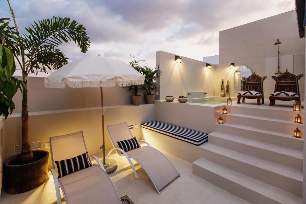 La Colonial Suites Apartamentos De Lujo ลาสปัลมาส เด กรานคานาเรีย ภายนอก รูปภาพ