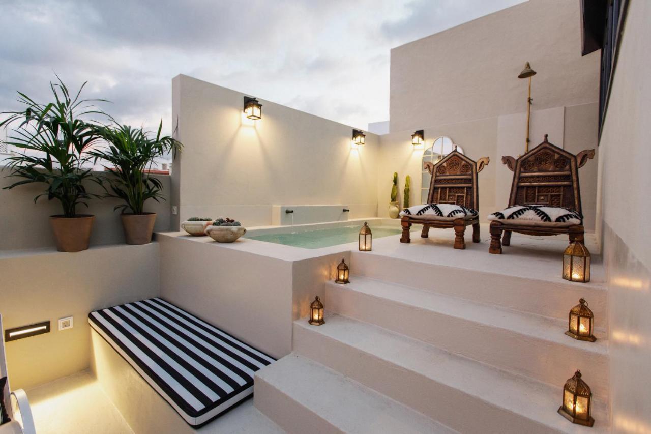 La Colonial Suites Apartamentos De Lujo ลาสปัลมาส เด กรานคานาเรีย ภายนอก รูปภาพ